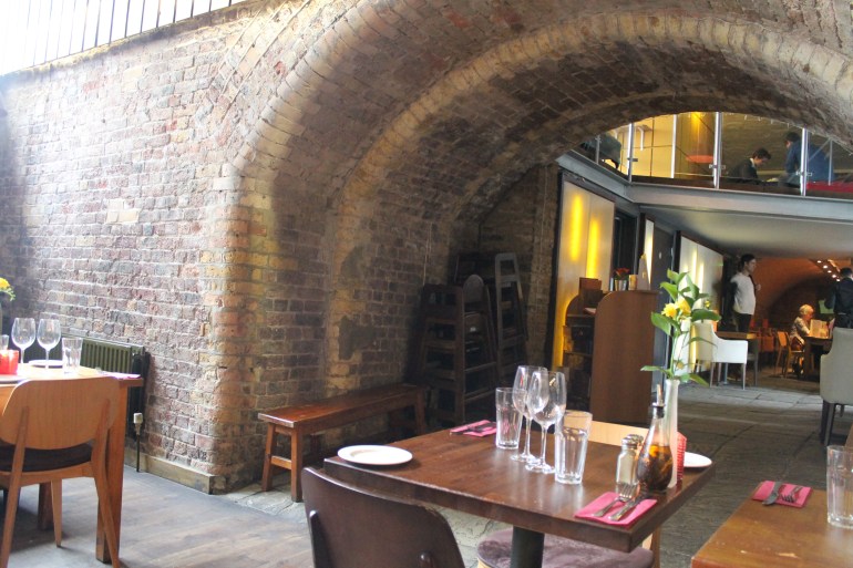 The interior of Azzurro resembled a cave.